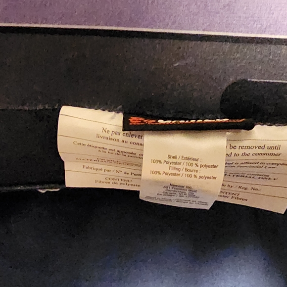 EB Games/GameStop "Gamer pillow" - Picture 3 of 3